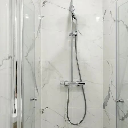 553 Deesse - Proche De Paris דירה ונסן